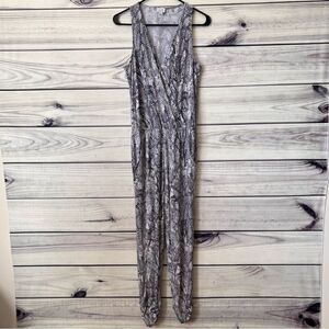 Peyton Jensen Grey Snake Print Sleeveless Jumpsuit
